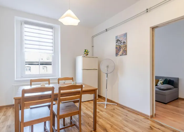 Strzelecka Urban By Bookinghost Katowice