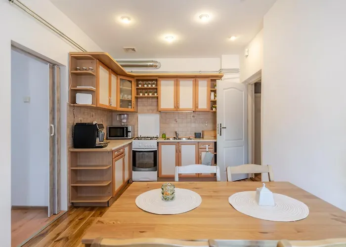 Strzelecka Urban By Bookinghost * Katowice